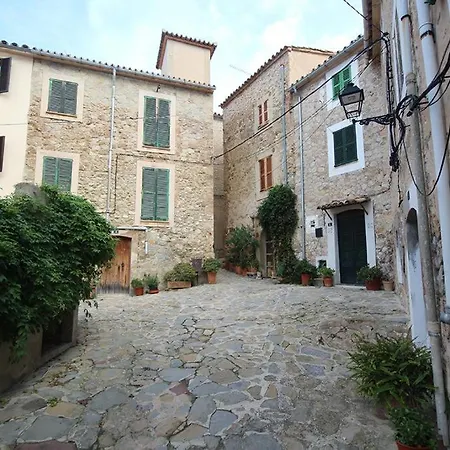 Charming House With Sea View